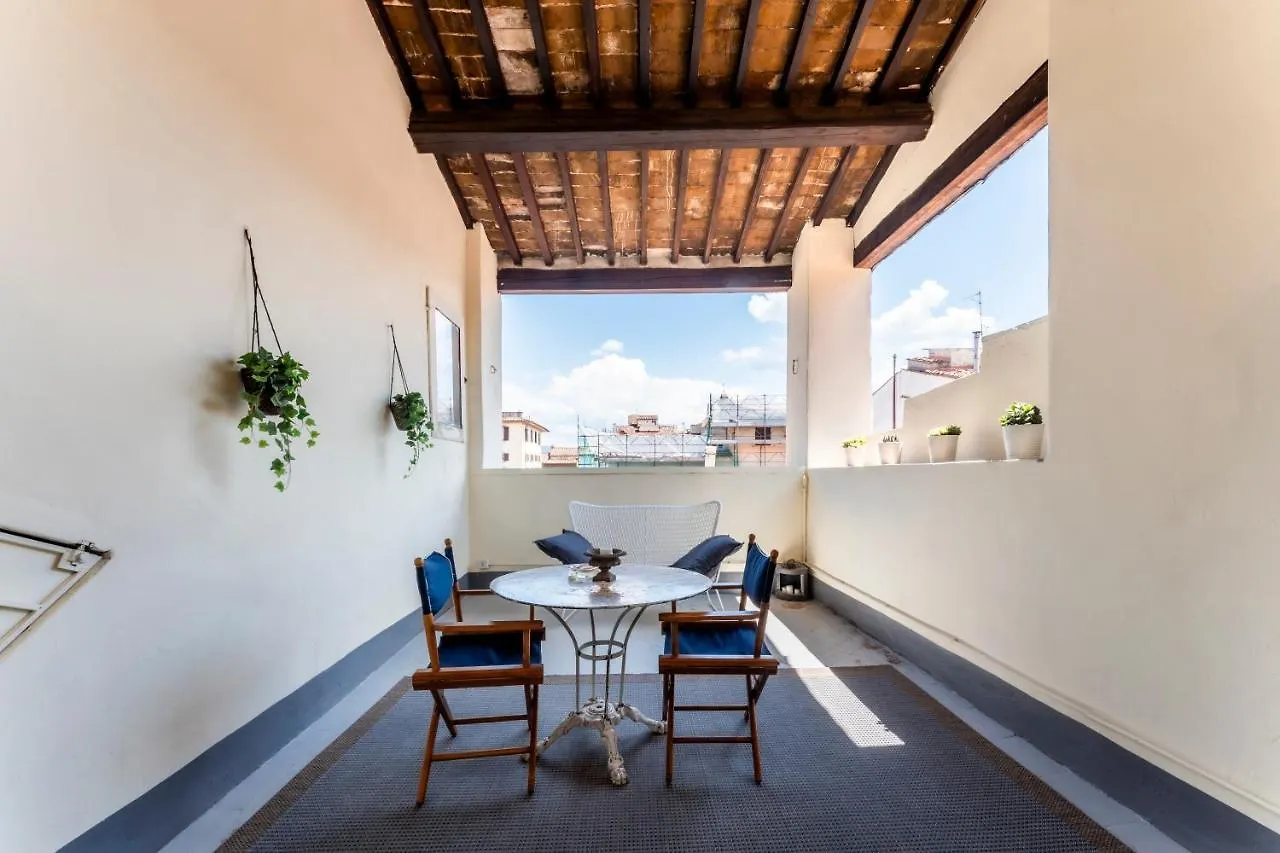 La Loggia Loves Apartment Florença Itália